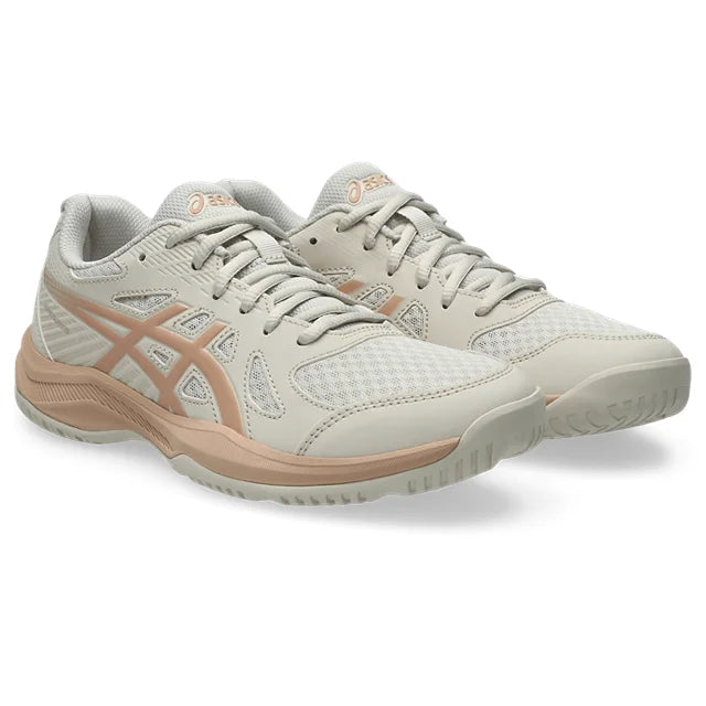 Asics - 1072A107 - UPCOURT 6 - 250 SOFT OAT/CANTALOUPE  - ženski copat 2027