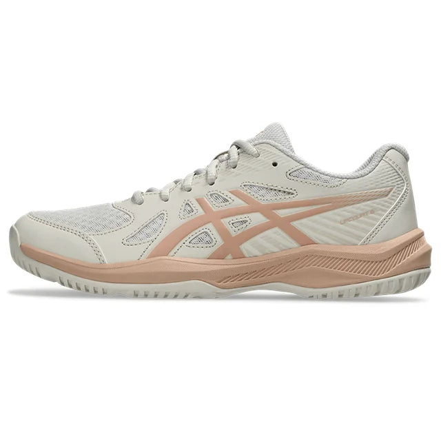 Asics - 1072A107 - UPCOURT 6 - 250 SOFT OAT/CANTALOUPE  - ženski copat 2027
