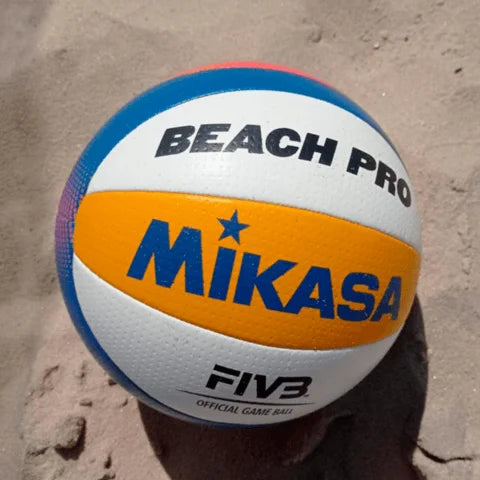 Žoga za odbojko na mivki Mikasa – BV550C: uradna FIVB žoga z izboljšanim oprijemom