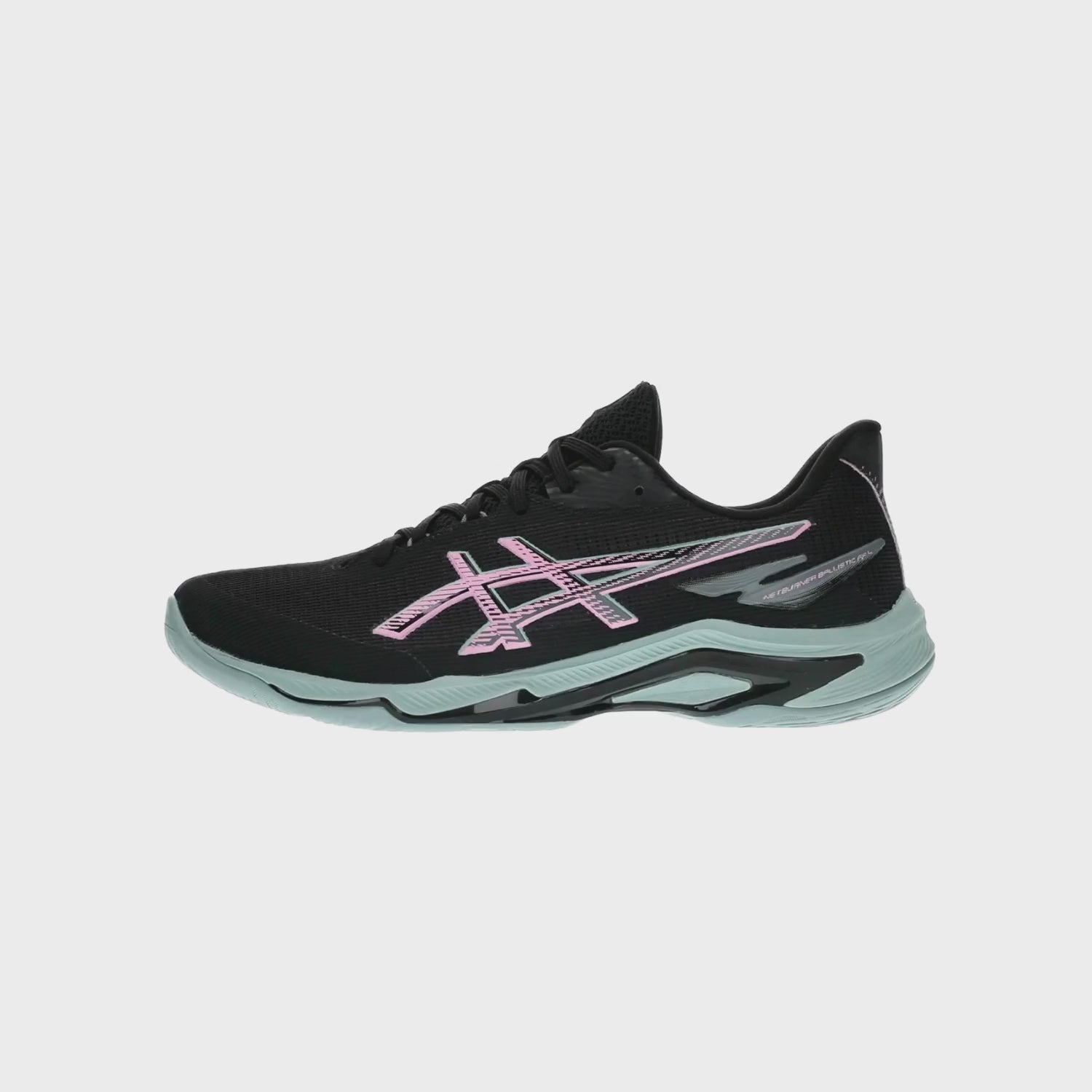Naloži video: Asics - 1051A088 - NETBURNER BALLISTIC FF 4 - 002 BLACK/BUBBLEGUM - moški copat 2027